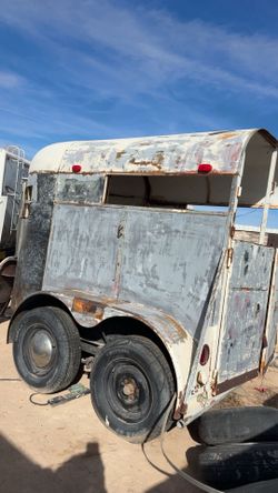 1975 2 horse trailer