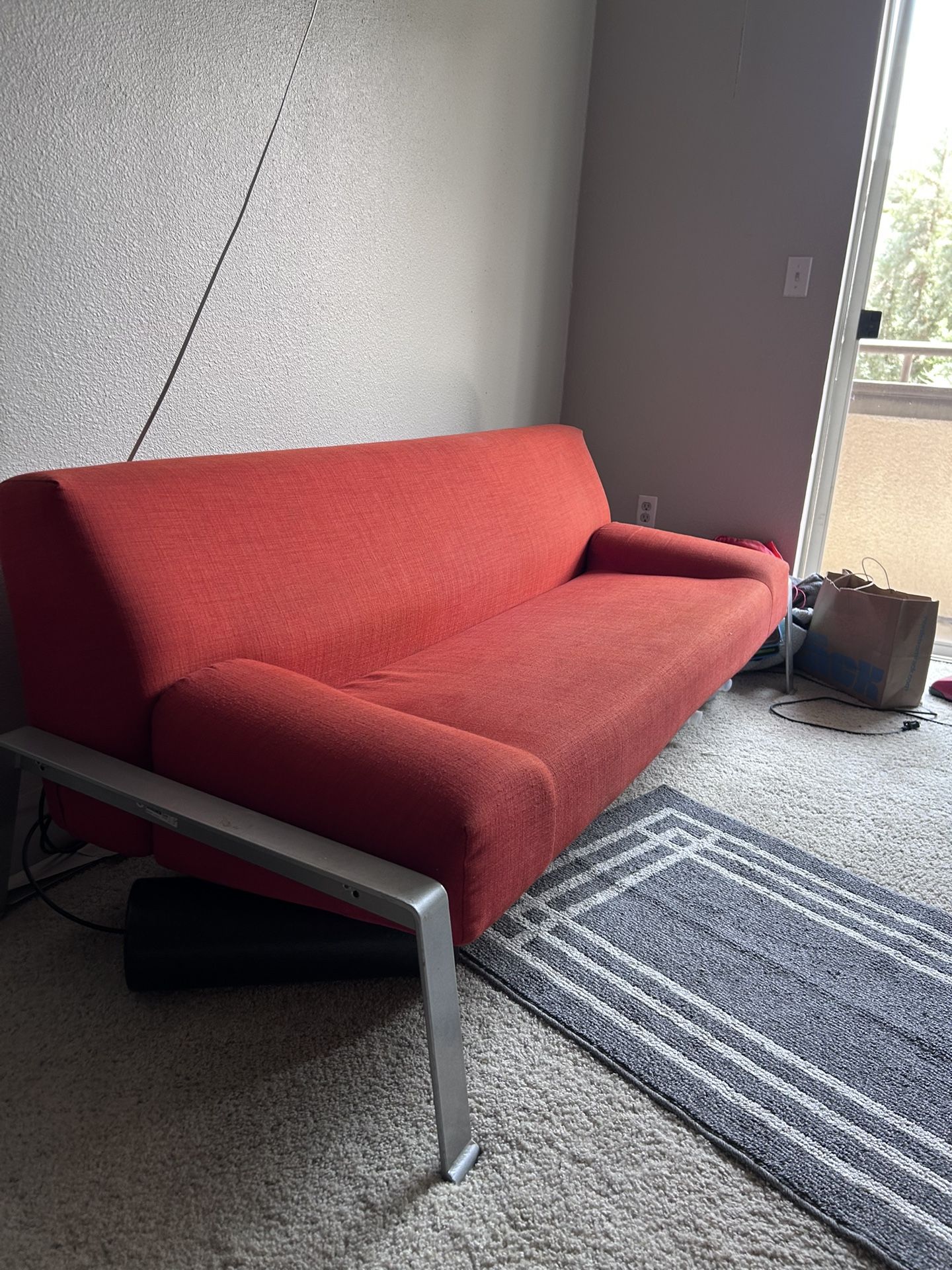 Couch/ Fold-out Bed