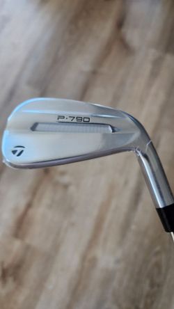 Taylormade P790 Iron Set 4-PW BRAND NEW (Stiff)