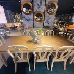 Realyn Chipped White Rectangular Dining Room Set / Dining table and Chairs 