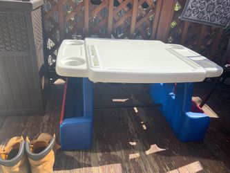 Little tykes table