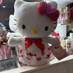 Hello Kitty Valentines Greeter