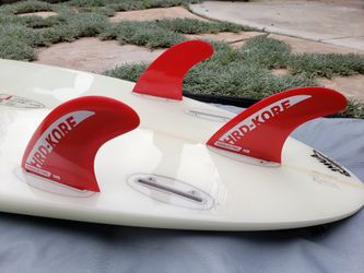 Surfboard / Hi Performance Short Board 
