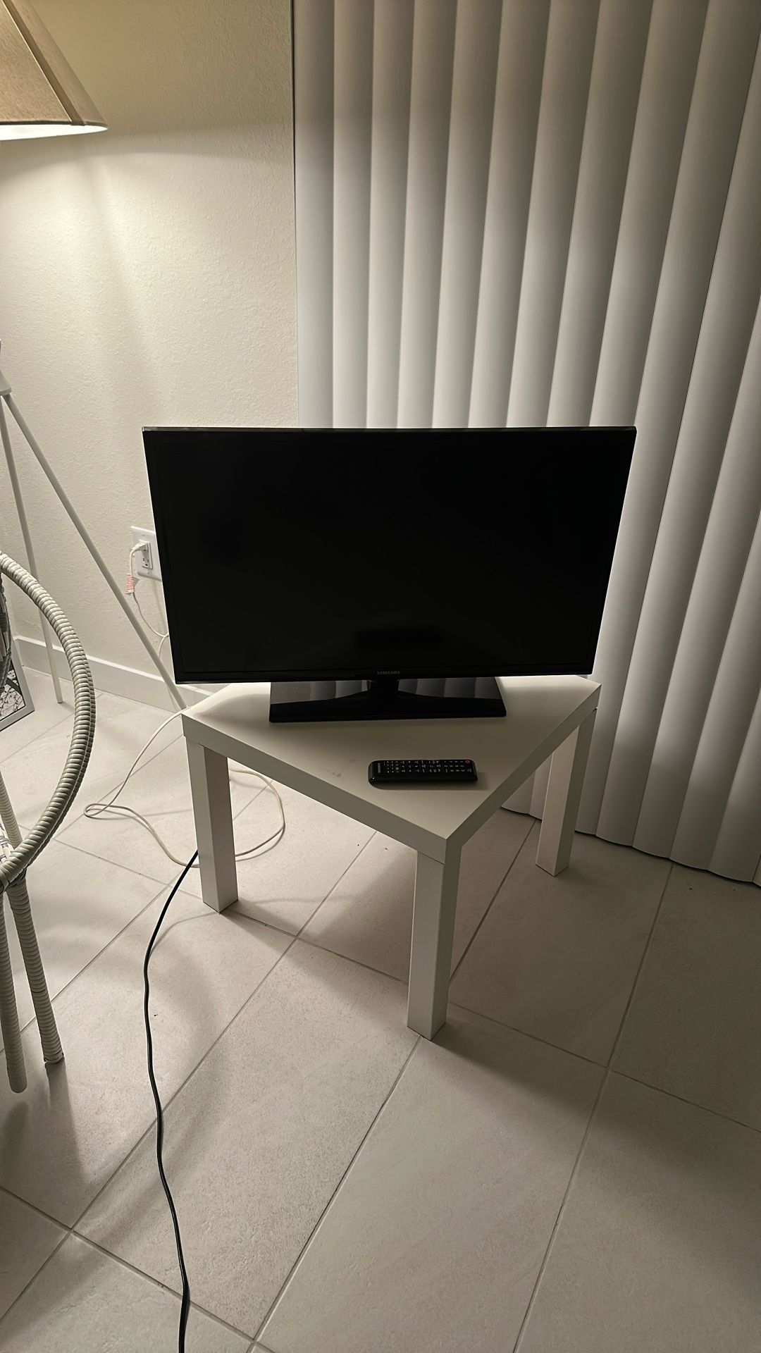 Samsung 32” Tv