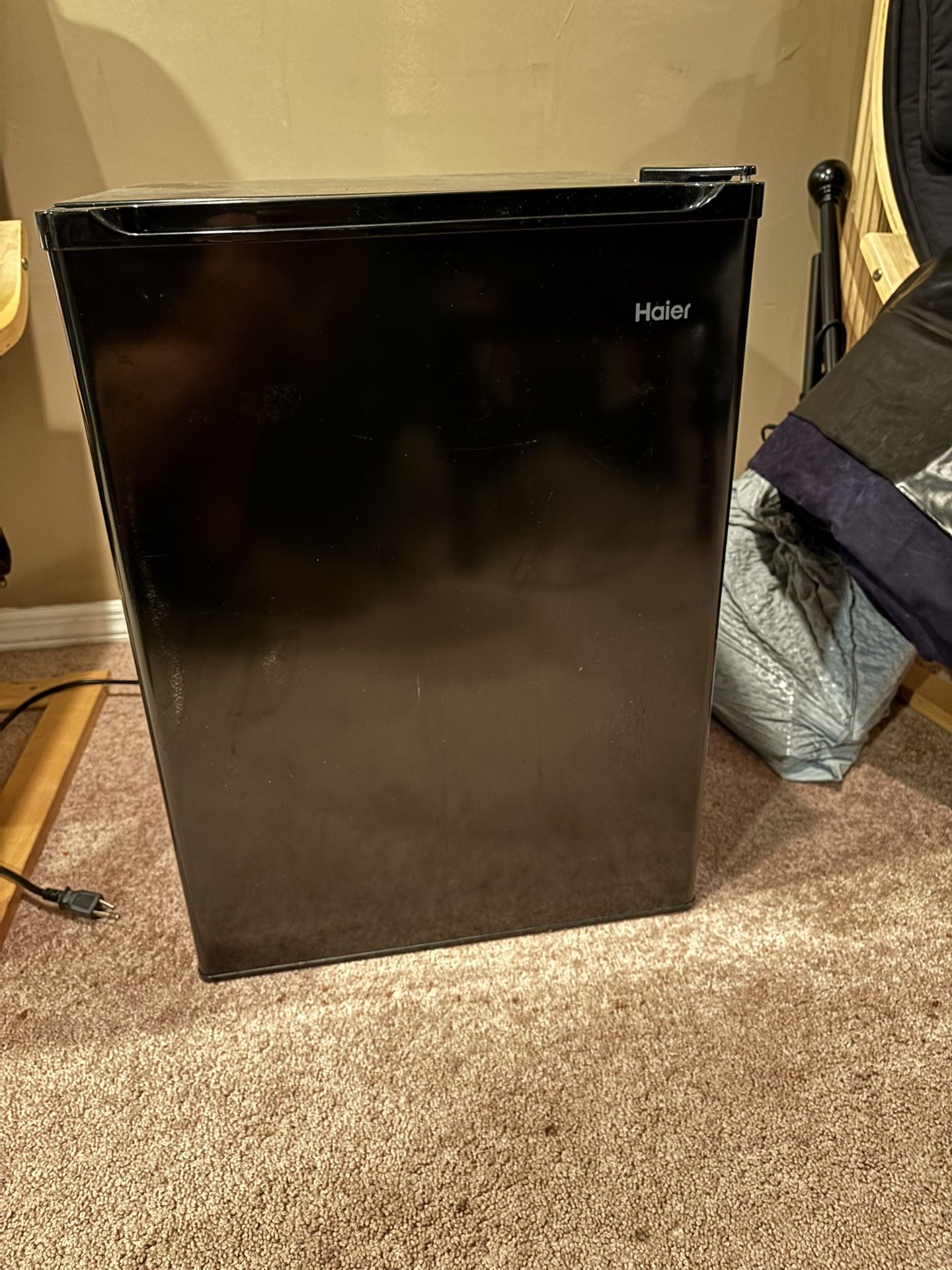 Haier Black Mini Fridge