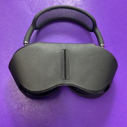 Apple AirPods Max Wireless Headphones with Smart Case – Space Gray