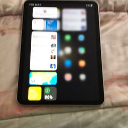 IPAD A16 For Sale Like New Condition 