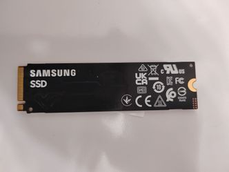Samsung 512GB NMVe SSD and Samsung 16GB RAM