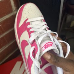 Nike Dunks Pink
