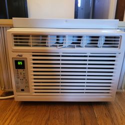 Arctic King WWK-06CRN1-BJ7 Window Air Conditioning Unit
