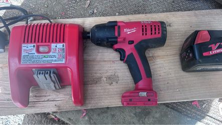 Milwaukee Cordless Impact Driver with Charger and Battery