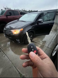 Car keys/Llaves De Autos/Fobs/Programming