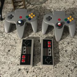 Nintendo Switch Controllers 