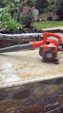 Gas Leaf blower - Husqvarna 125 ETech
