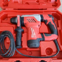 SDS ROTARY HAMMER DRILL MILWAUKEE 