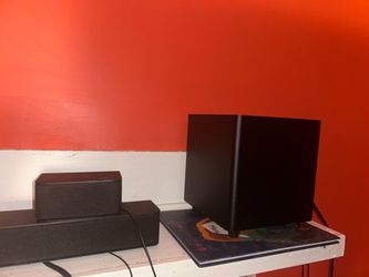 Vizio sounds bar with surround sound speakers