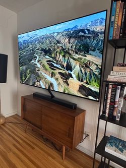 LG 77 inch GX OLED 4K Smart TV - Gallery Design, Wall Mount Included