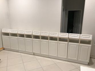 12 Frameless Kitchen Cabinets — Flat Packed, Fits in an SUV — $750 Takes All