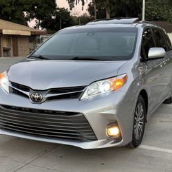 2018 Toyota Sienna