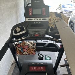 F63 Treadmill