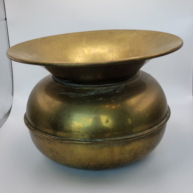 Vintage Brass Tobacco Spittoon Collectible Decorative 8.5" Diam 5.5" Tall