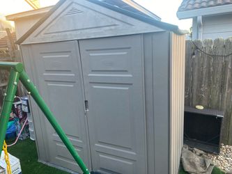 Rubbermaid Shed