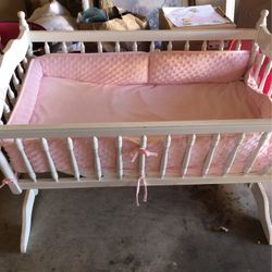 Baby crib