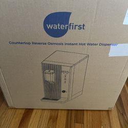 BRAND NEW Reverse osmosis/hot water dispenser