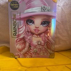Shadow High Costume Ball Bella Parker Exclusive Doll