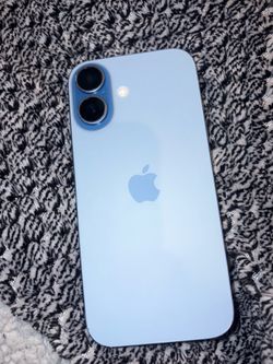 Brand new iPhone 17 Mist blue- MESSAGE ME BEST OFFER GETS IT