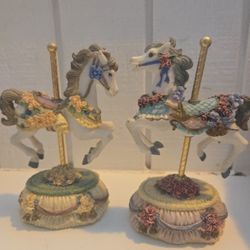 Heritage House Carousel Horse 2 Set