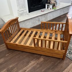 Toddler Bed With Storage Drawer