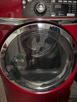 GE® 8.3 cu. ft. capacity RightHeight™ Design Front Load electric dryer with steam
