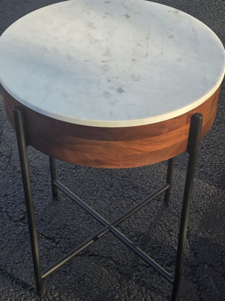 Birkdale Round Marbel /wood End Table White