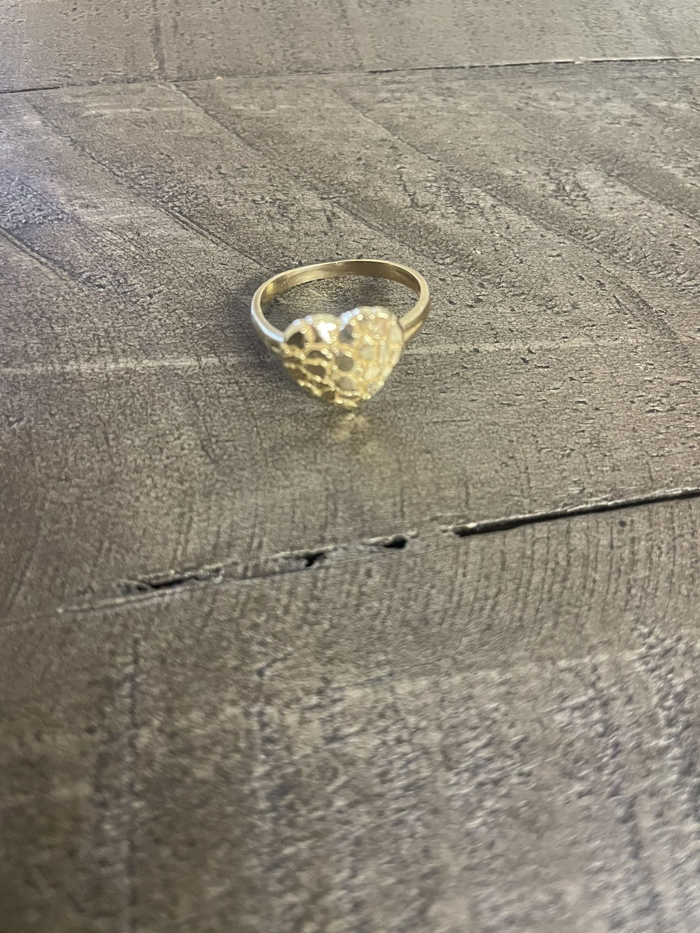 10 K Gold Heart Ring 