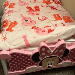 Minnie Toddler Bed