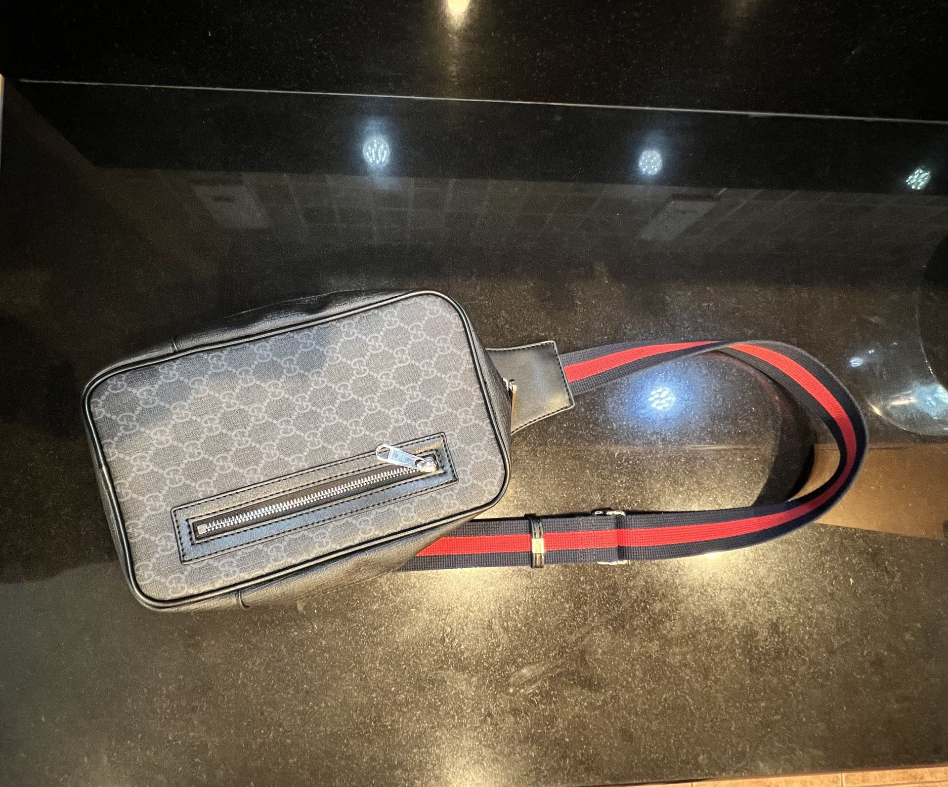 Gucci Sling Bag/backpack