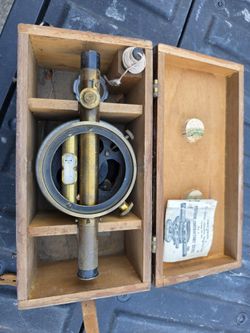 Vintage Contractors Level 