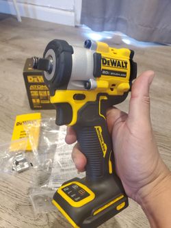 DEWALT
ATOMIC 20V MAX Cordless Brushless 1/2 in. Variable Speed Impact Wrench (Tool Only)