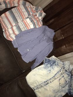4 toddler boy 2t shirts !