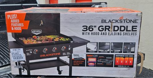 Blackstone 36" Griddle with Hood and Folding Shelves $350