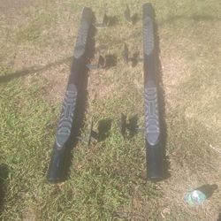 Side Steps Came Off A 2022 Ram 1500 