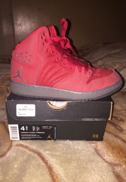 Boys size 4.5 Jordan’s