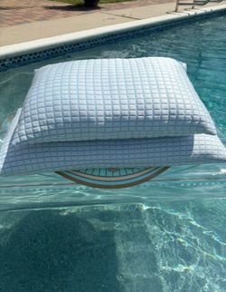 Cool touch Silk Memory Foam Pillow‼️