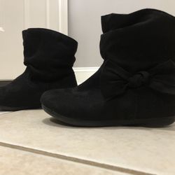 Little Girl Black Boots 