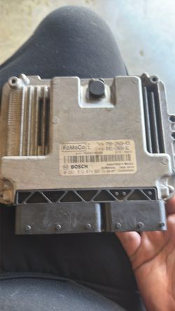 2015 Ford Focus 2.0L Engine Computer