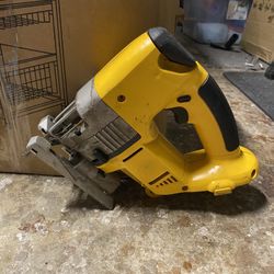 Assorted Dewalt Tools (18volt)