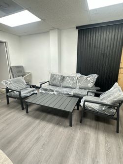 4-piece outdoor patio furniture