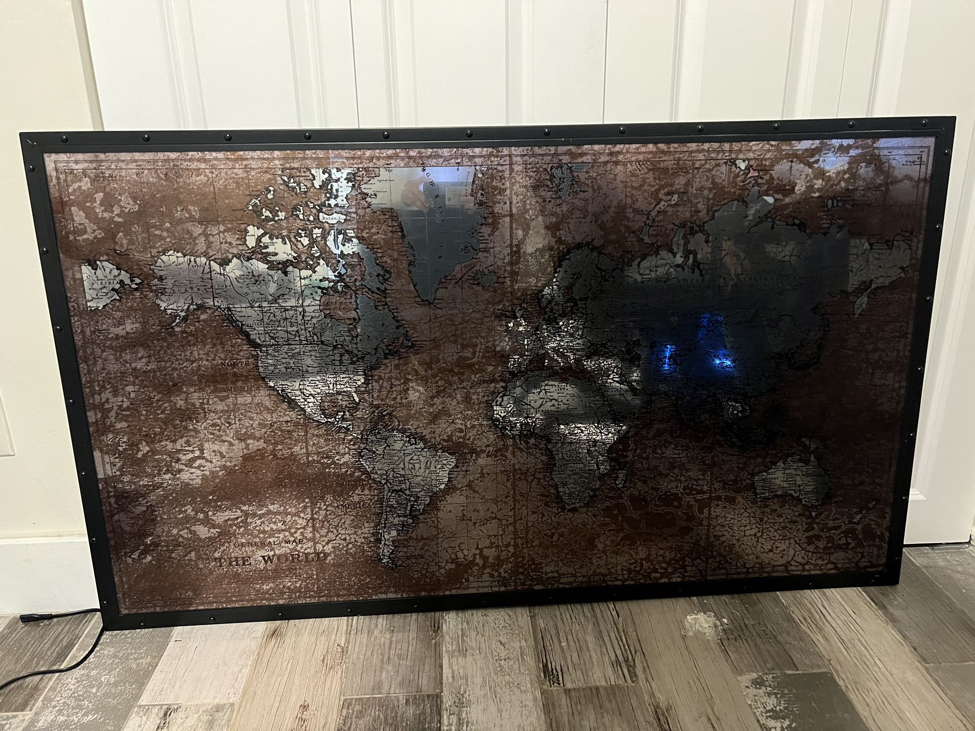 32X55 The World Map