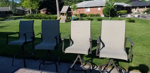 4x garden treasures outdoor bar stool set (tan color)